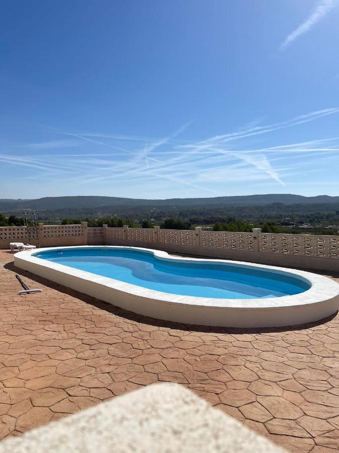 Djm Palms - Shared Casa Rural - Casa Rural Compartida - No Es Una Casa Privada Ayora Bagian luar foto