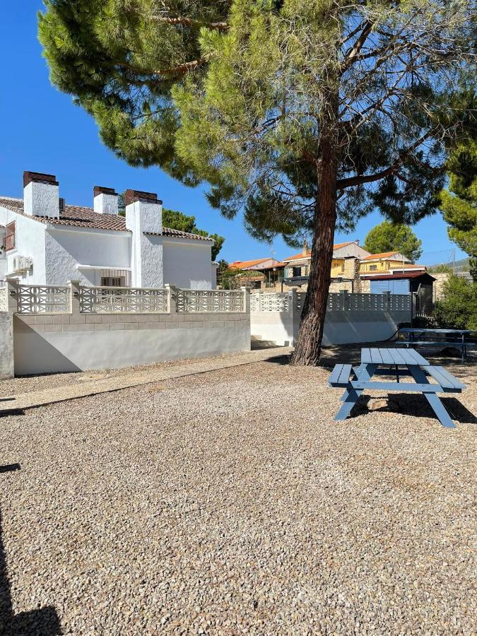 Djm Palms - Shared Casa Rural - Casa Rural Compartida - No Es Una Casa Privada Ayora Bagian luar foto