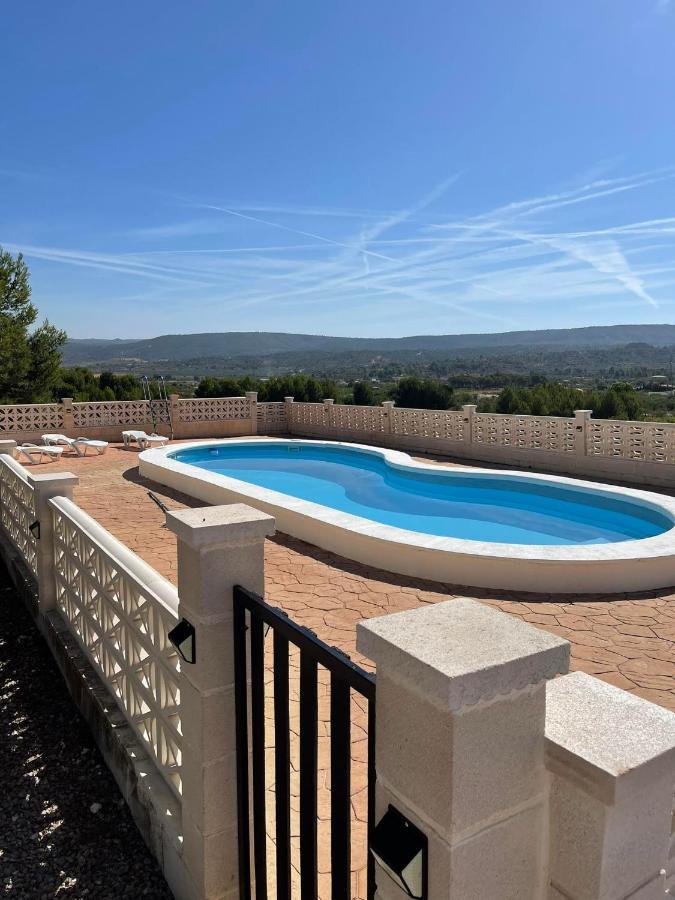 Djm Palms - Shared Casa Rural - Casa Rural Compartida - No Es Una Casa Privada Ayora Bagian luar foto